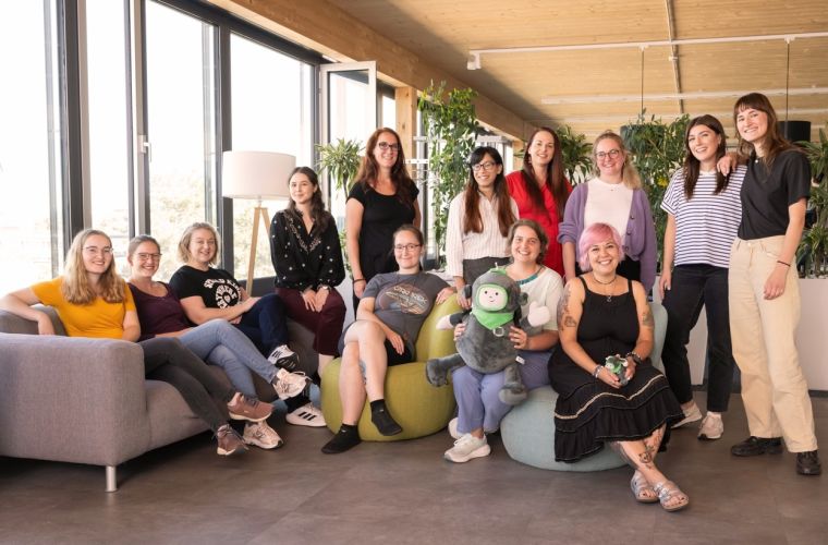 Frauen bei Accso