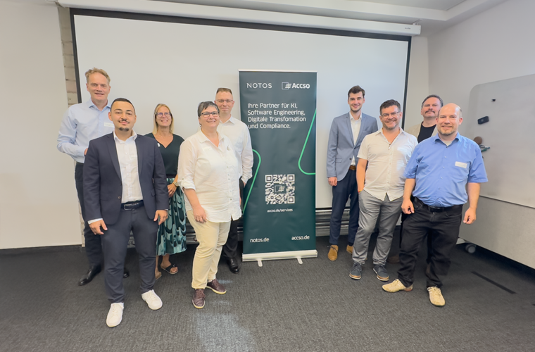 Wulf Oberschulte, Erdem Durmus, Vanessa Nicodemus, Helena Unger, Kay Dörnemann, Christofer Dutz und Manuel Schreiner beim CRA-Event von Accso und NotusXperts.