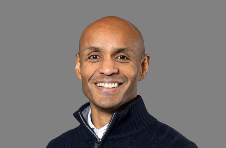 1060 x 710 Acuay Enrique