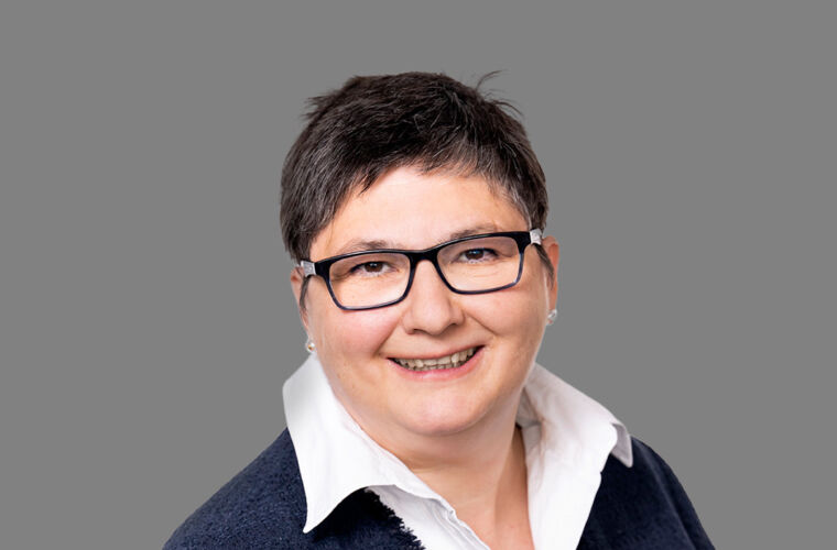 1060 x 710 Dr Unger Helena