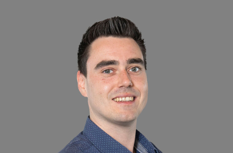 1060 x 710 Julian Fess