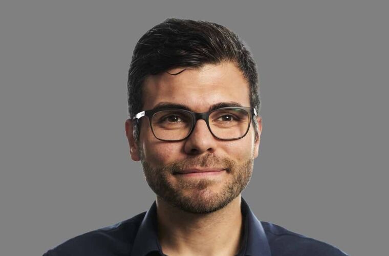 1060 x 710 Sarier Oktay