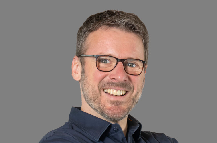 1060 x 710 Schneider Martin