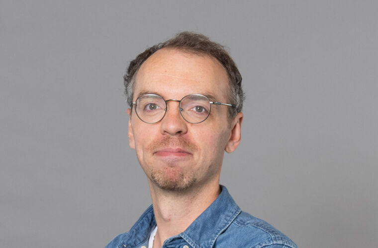 1060 x 710 Simon Köhler