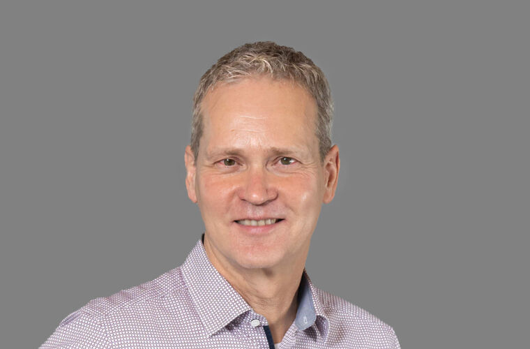 1060 x 710 Volker Jung